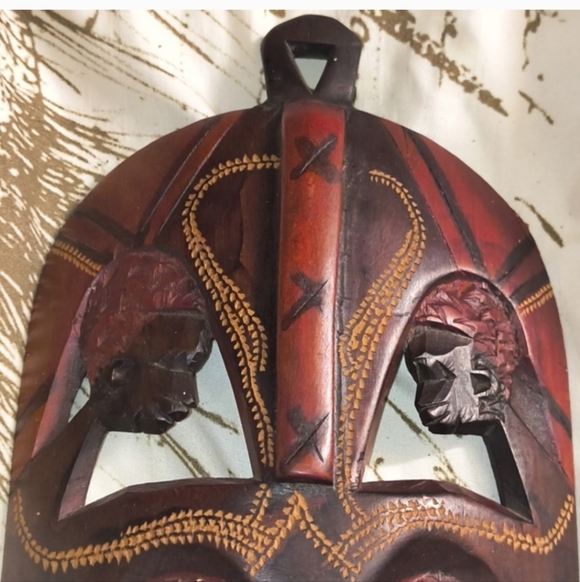 Handcrafted Wooden African Maasai Ceremonial Tribal Mask - Picture 2 of 3